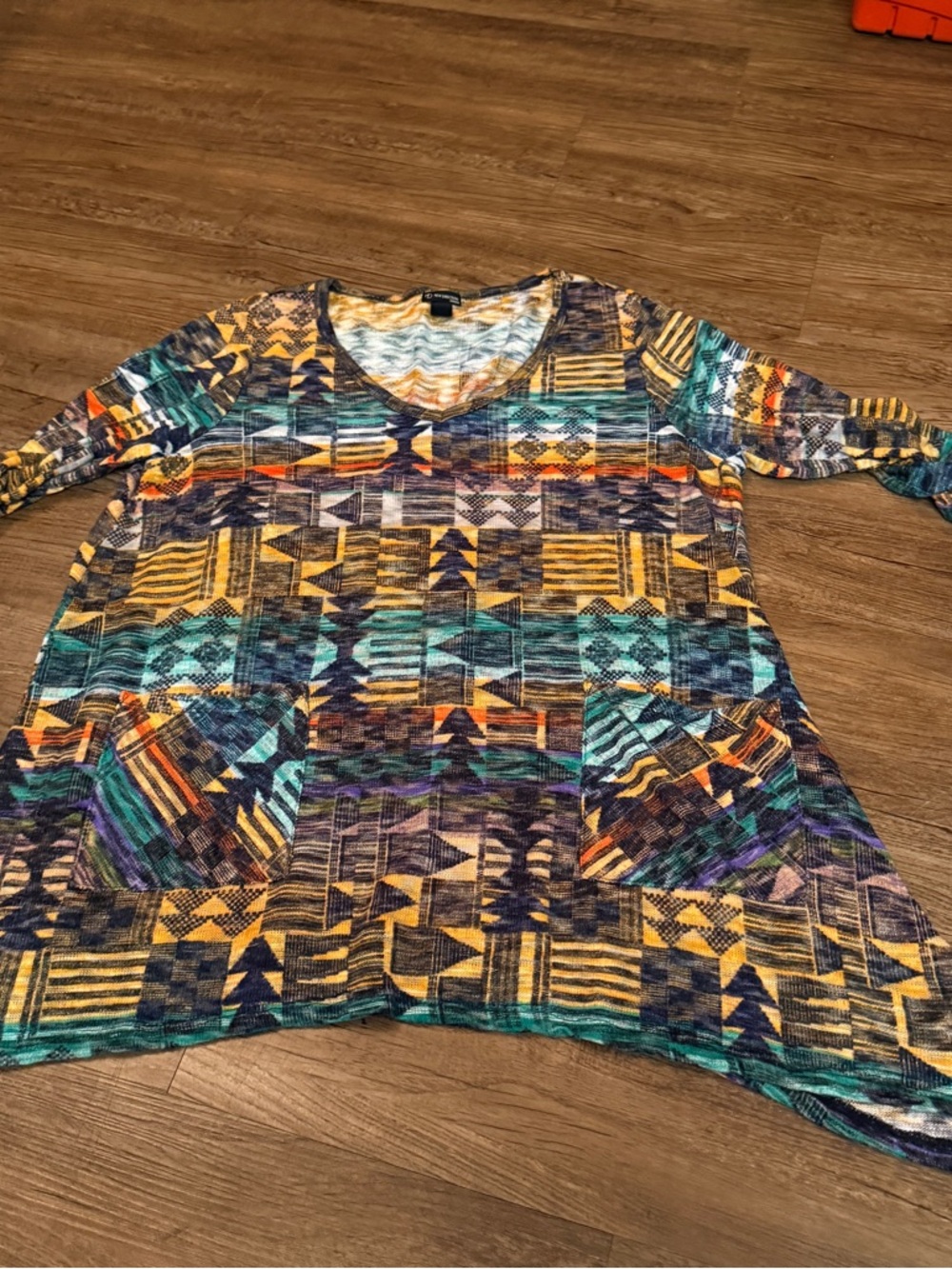 Plus-Size Multicolor Geometric V-Neck Tunic Top